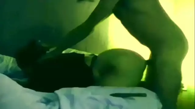 espanola madura exhibicionista chupa folla culo la playa