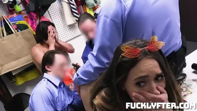 Ver mujeres maduras en el placer de crucero con los hombres más jóvenes - MILF Sera Ryder, Jack Vegas, Mike Mancini, Celtic Iron, Axel Haze