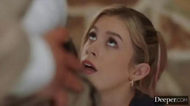 Aventura escandalosa MILF: Ashley Gets Cuffed, Spanked & Dominated