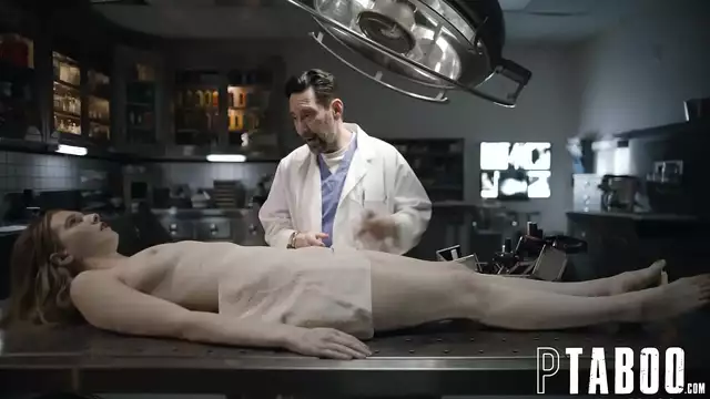 se folla a su madrastra a traicion