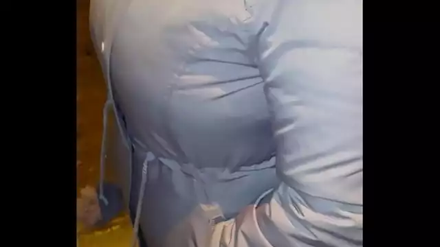 Madura MILF Venezolana con Gran Culo Acosada en las Calles de Lima, Hilo Rojo Parte 2