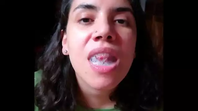 Mature Quickie: Mamada y lamida de semen de MILF experimentada