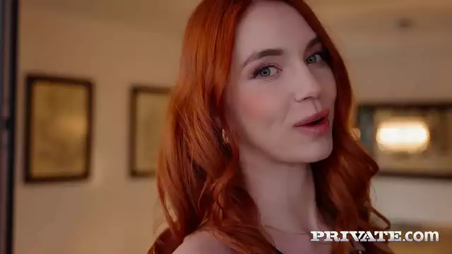 Madura pelirroja diosa Leya de Santis en chisporrotear XXX Porn Video