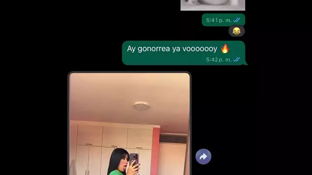 Madurita le come el culazo a su amiga mientras sus padres están fuera - Vídeo Exclusivo