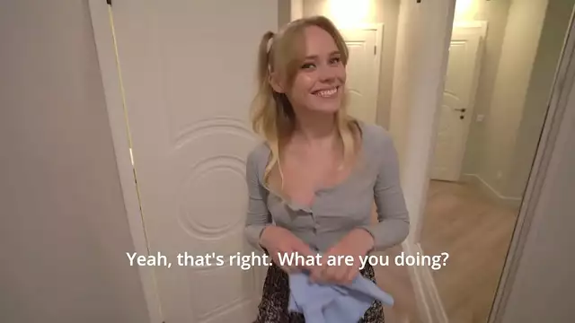 Hermosa señora madura quiere chupar la polla y semen en su cara