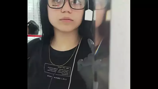 Mature Lady Takes on Real Madrid ~ Explorando el mundo del fútbol MILFs