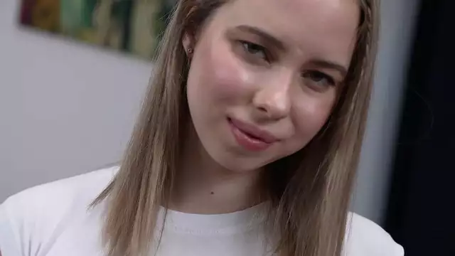 Mujer Gapes y toma masiva polla para primero sexo anal, cum en boca VG358