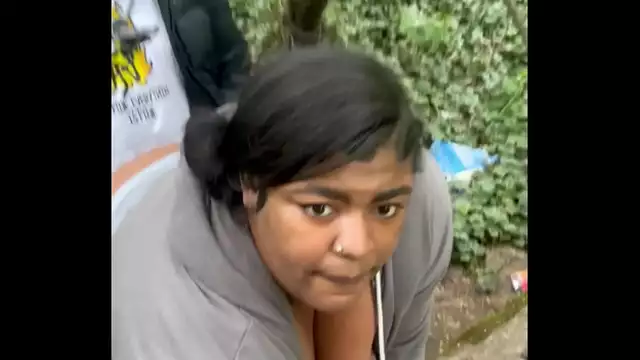 Porno maduras BBW ~ Explorando el lado salvaje del sexo MILF en la parte superior del túnel del tren