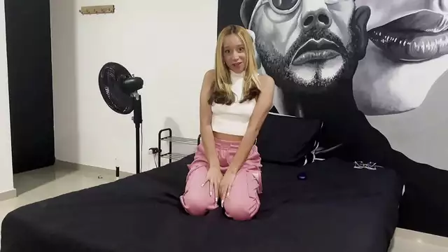 Joven MILF argentina es follada por enorme semental italiano