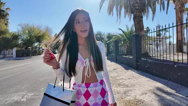 El sensual cambio de imagen de una madura en el transporte público